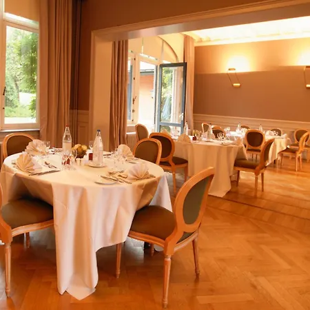 Martin's Manoir Hotel 3*
